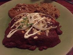 -Pistolera Mexican Cantina女枪手墨西哥餐厅(碧云路店)