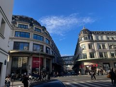 -乐蓬马歇百货公司(Rive Gauche)