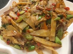 -民间瓦缸煨汤館(嵩山路店)