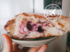 三角芝士包-Juicy Bakery(大学路店)
