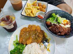 -新荔园茶餐厅(荔湾区府宿舍大院店)