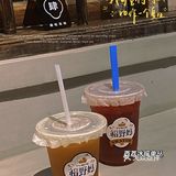 刚到的时候没什么人 我们就挑了个窗边的位置