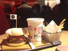 -麦当劳(新王府井店)