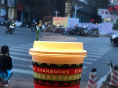 燕麦拿铁-星巴克(南京狮子桥店)