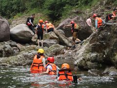 -安吉龙王山峡谷漂流