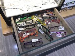-世纪大明眼镜·蔡司战略授权店(汉街店)
