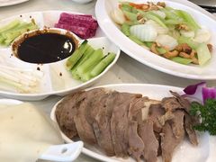 -鑫巴蜀小镇 · 水煮鱼专研店(玉桥店)