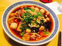 -江湖餐厅–重庆九宫格老火锅