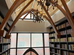 -钟书阁(松江泰晤士小镇店)