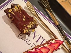 开心果巧克力巴布卡肉桂卷-B&C黄油与面包·THE GARDEN BAKERY概念店(世纪汇店)