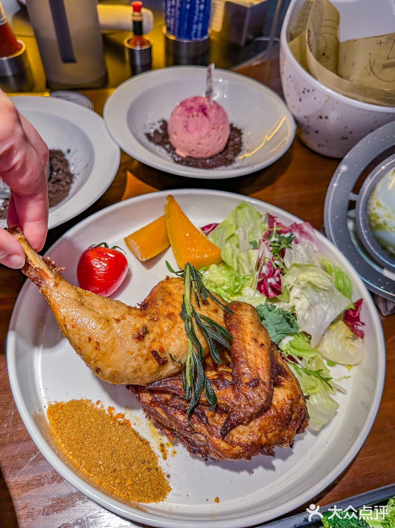 在上海！在宇宙中心用餐！！！