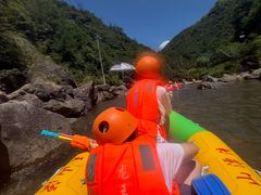 -安吉龙王山峡谷漂流