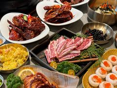 -草家酱蟹炭火烤肉店(珲春南路一店)