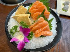三文鱼-东海怡品海鲜豆捞(舟宿夜江店)