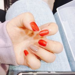 -逸日式美甲美睫工作室