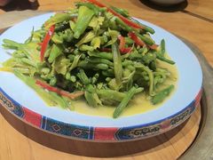 -一群羊手扒肉·火锅·早茶(远东公寓店)