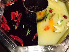 -佬土鹅肠火锅(中建大观店)