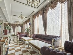 -柏纳酒店(百色市政府恒基广场店)