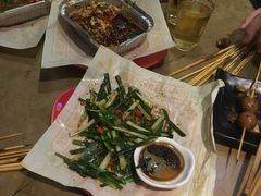 -何师烧烤·香辣蟹·川菜·30年老品牌(太古里旗舰店)