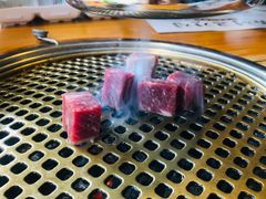 -唯成•韩国炭火烤肉 유성고기