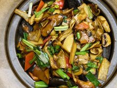 -云海肴·汽锅鸡·云南菜(天山百盛优客店)