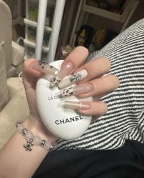 -初瞳专营美睫美甲