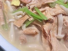 -健眺小海鲜(临海后山店)