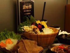 -湊湊火锅·茶憩(南京万象天地店)