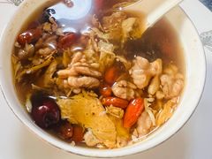 -爱的果实月嫂育婴师(世纪东方店)
