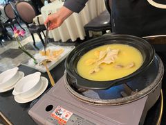浓汤花胶鸡汤-维园悦谱·海派家常菜(乌鲁木齐南路店)
