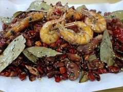 麻辣虾跑鸡-悠斋餐厅海鲜家常菜(火车站店)