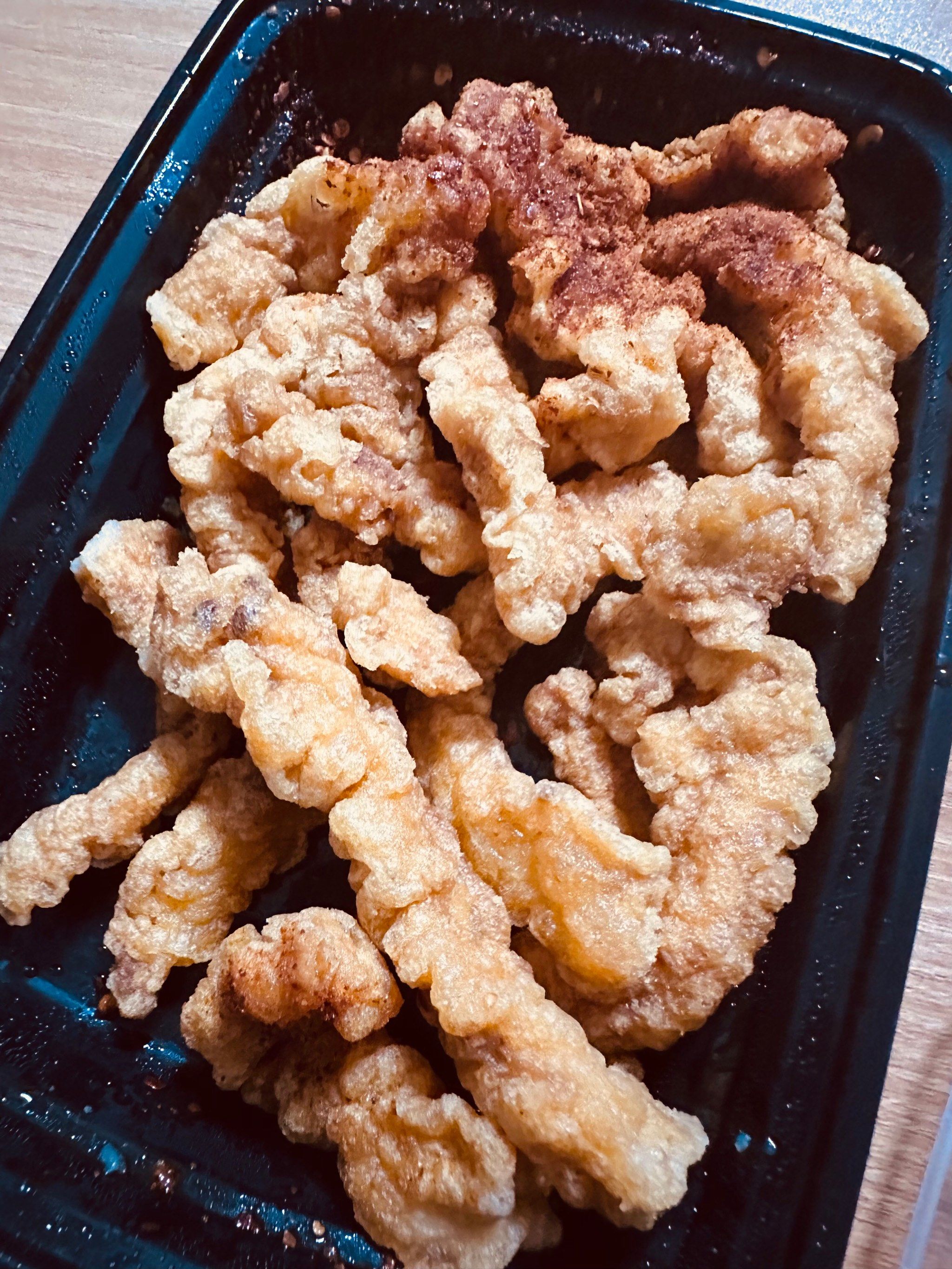 酥脆辣爽的现炸小酥肉
