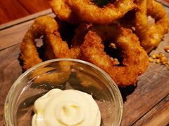 酥炸鱿鱼圈附大蒜蛋黄酱-卡朋厨房(289艺术园区店)