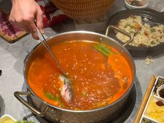 -野山舂·贵州现舂酸汤牛肉(民生路店)
