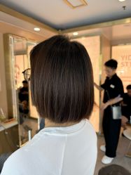 -一東造型烫发染发