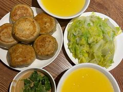 -清真吴记门钉肉饼·喜多利
