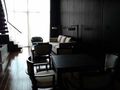 -深圳隐秀山居酒店