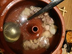 -云海肴·汽锅鸡·云南菜(天山百盛优客店)