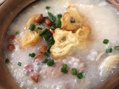 荔湾艇仔粥-新大咀港式茶餐厅(宝山万达店)