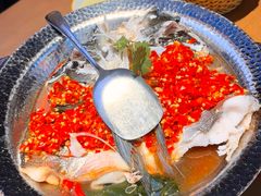 鲜活剁椒嫩鱼头-湘阁里辣(沙井华润万家店)