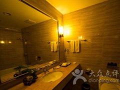 -张家界大成山水国际大酒店