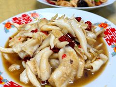 -崴海渔村(虹梅路店)