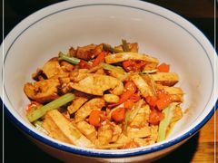-洞庭土菜馆(易发广场店)