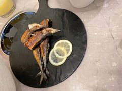 秋刀鱼-海上明月海鲜火锅 鲜切牛肉