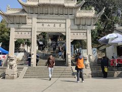 -灵岩山风景区