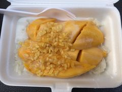 -芒果糯米饭摊子