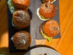 -三勾JJJ Burger&Coffee(梅溪湖店)