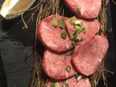 特选牛舌-虎焱炭火烧肉