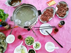 -五洞培记山庄·鲜牛肉火锅
