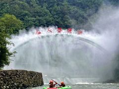 -仙人谷漂流景区